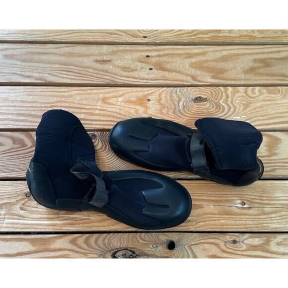 Quiksilver Full Body Wetsuit And Booties Size Medium Men’s Black - Picture 9 of 10